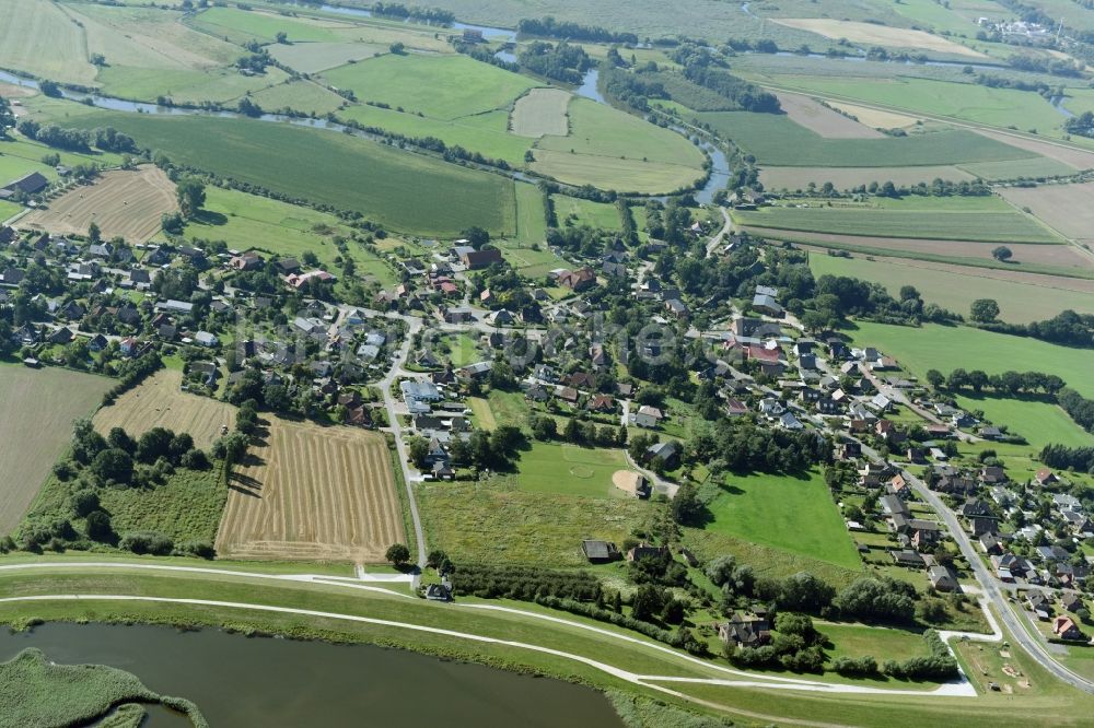 Winsen (Luhe) aus der Vogelperspektive: Dorf - Ansicht von Laßrönne in Winsen (Luhe) im Bundesland Niedersachsen
