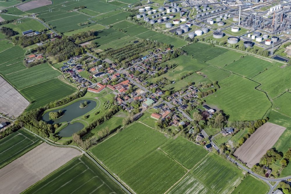 Luftaufnahme Lieth - Dorf - Ansicht in Lieth im Bundesland Schleswig-Holstein, Deutschland