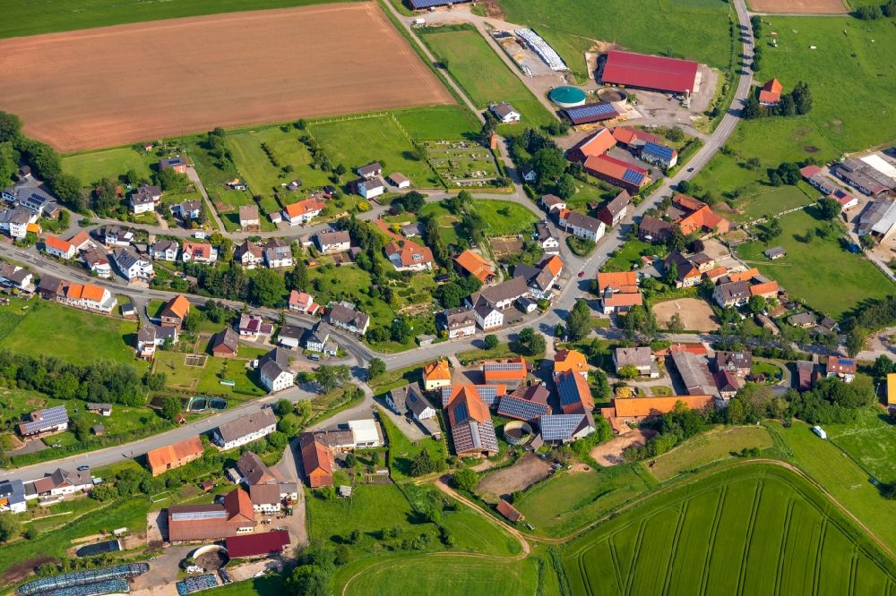 Luftbild Nieder-Waroldern - Dorf - Ansicht in Nieder-Waroldern im Bundesland Hessen, Deutschland