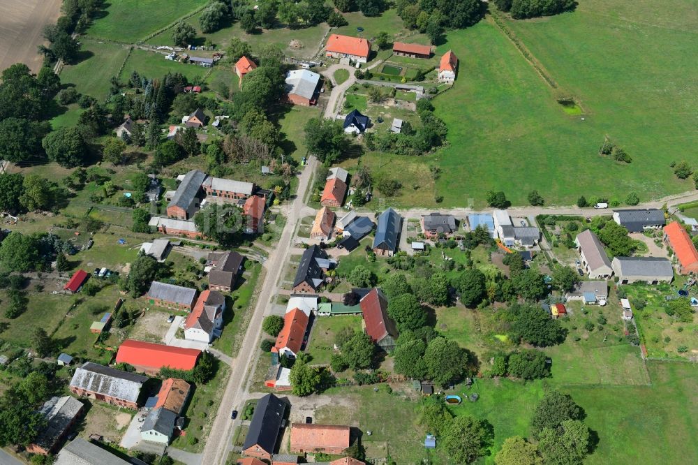 Luftaufnahme Pinnow - Dorf - Ansicht in Pinnow im Bundesland Brandenburg, Deutschland