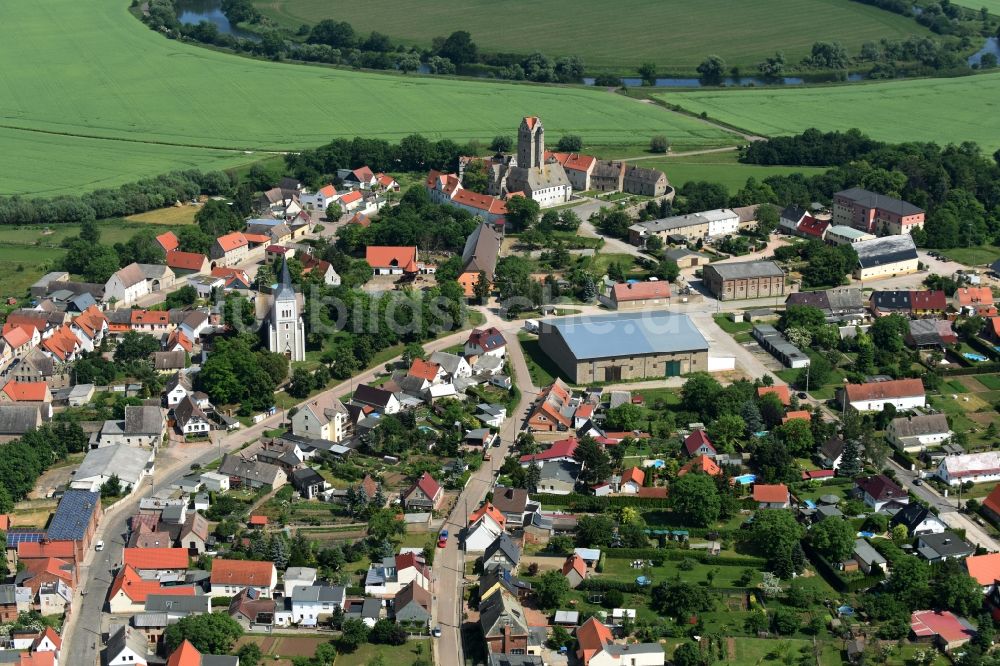 Plötzkau aus der Vogelperspektive: Dorf - Ansicht von Plötzkau im Bundesland Sachsen-Anhalt