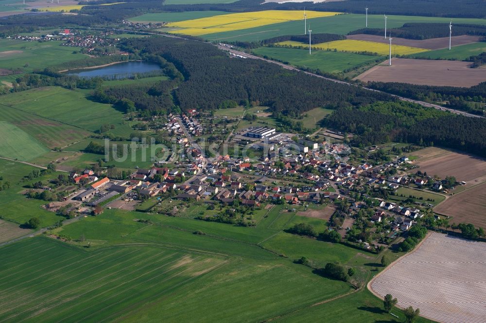 Luftaufnahme Prützke - Dorf - Ansicht in Prützke im Bundesland Brandenburg, Deutschland