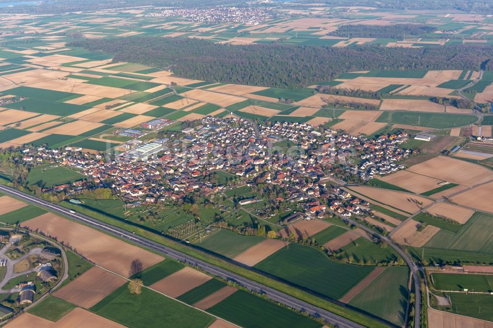 Luftbild Kürzell - Dorf - Ansicht am Rande von Feldern in Kürzell im Bundesland Baden-Württemberg, Deutschland