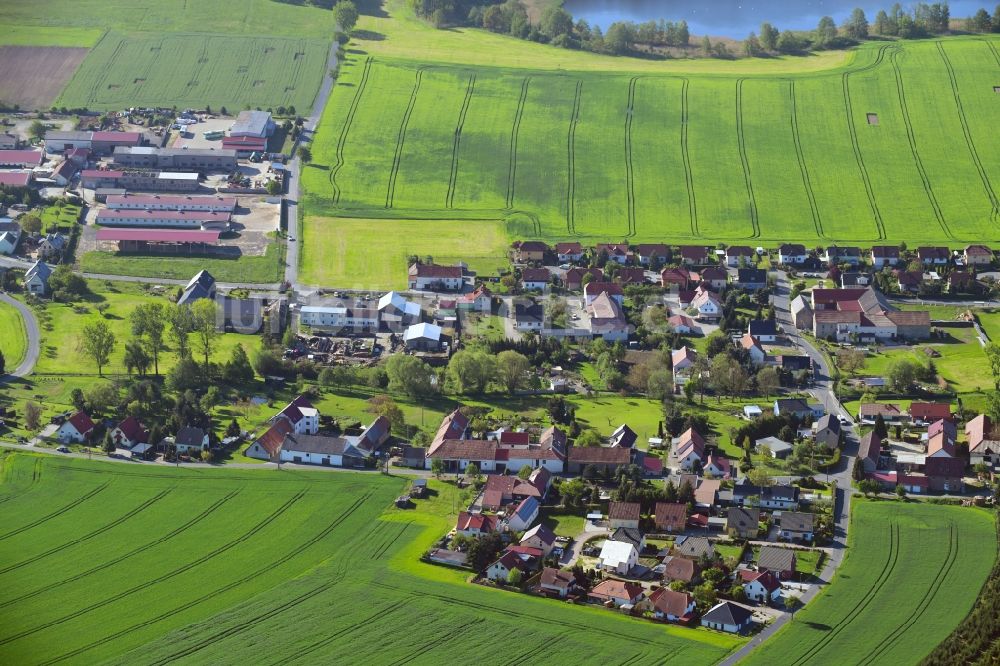 Welxande von oben - Dorf - Ansicht am Rande von landwirtschaftlichen Feldern in Welxande im Bundesland Sachsen, Deutschland