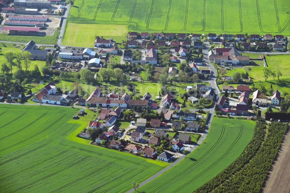 Luftbild Welxande - Dorf - Ansicht am Rande von landwirtschaftlichen Feldern in Welxande im Bundesland Sachsen, Deutschland