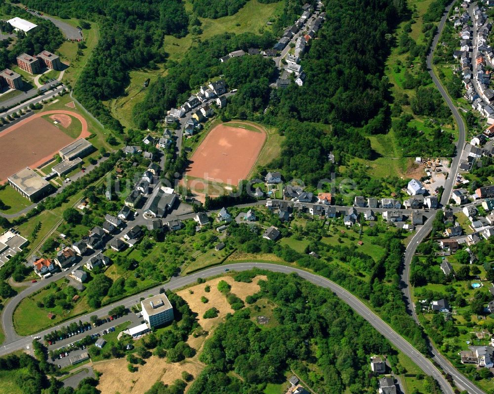 Algenrodt von oben - Dorf - Ansicht am Rande Waldgebieten in Algenrodt im Bundesland Rheinland-Pfalz, Deutschland