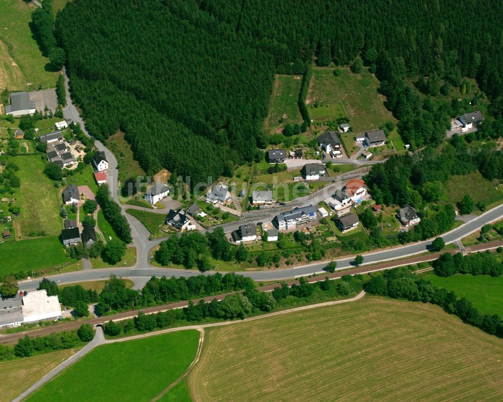 Luftbild Aue - Dorf - Ansicht am Rande Waldgebieten in Aue im Bundesland Nordrhein-Westfalen, Deutschland