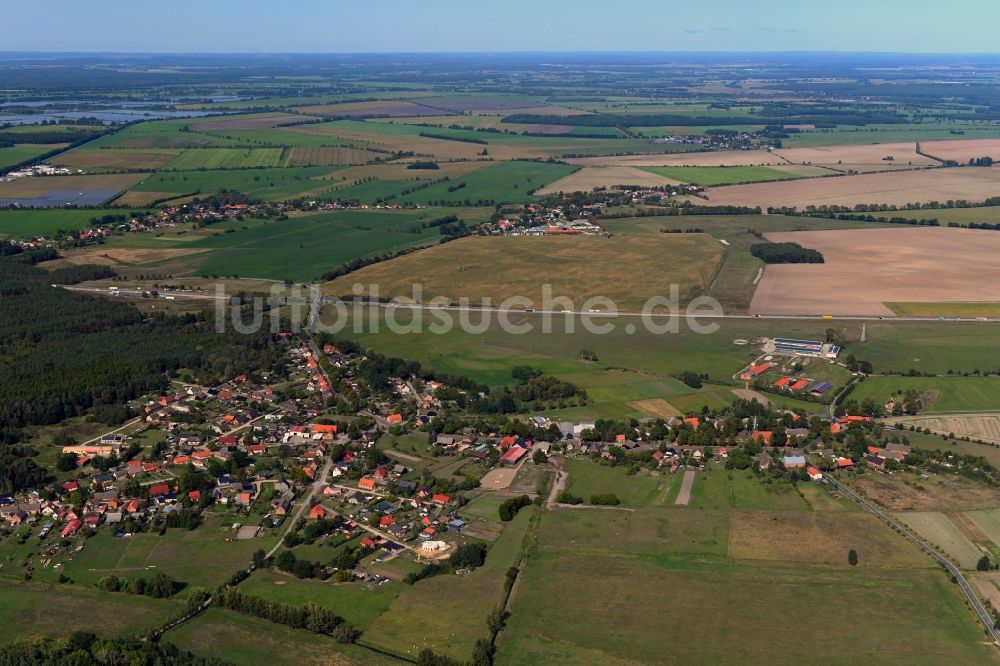 Luftbild Blievenstorf - Dorf - Ansicht am Rande Waldgebieten in Blievenstorf im Bundesland Mecklenburg-Vorpommern, Deutschland