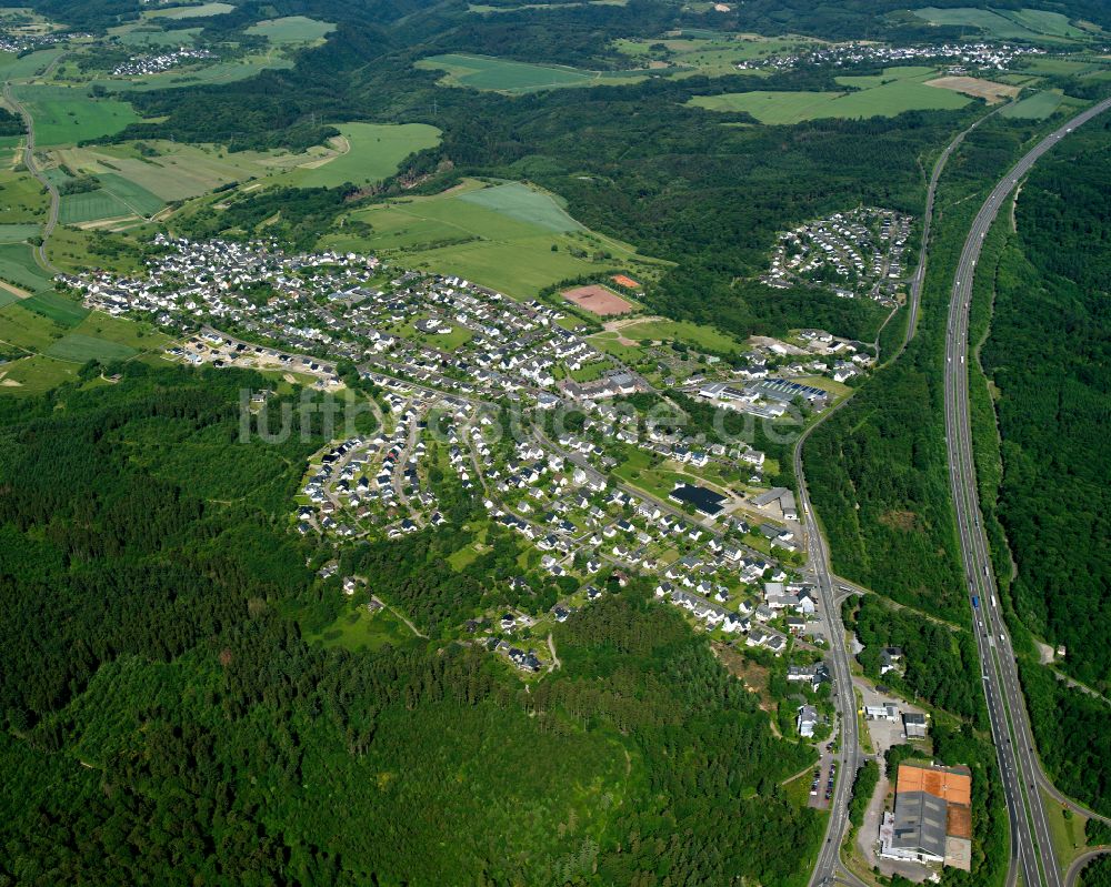 Luftbild Buchholz - Dorf - Ansicht am Rande von Waldgebieten in Buchholz im Bundesland Rheinland-Pfalz, Deutschland