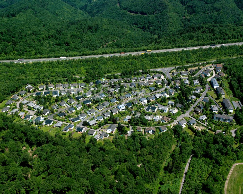 Luftbild Buchholz - Dorf - Ansicht am Rande von Waldgebieten in Buchholz im Bundesland Rheinland-Pfalz, Deutschland