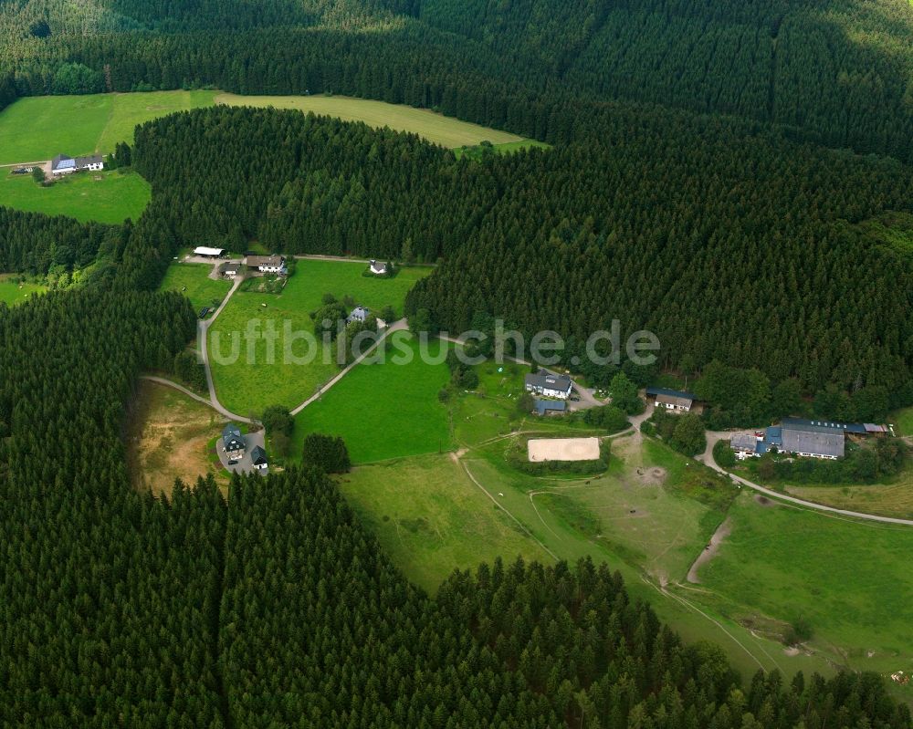 Christianseck von oben - Dorf - Ansicht am Rande Waldgebieten in Christianseck im Bundesland Nordrhein-Westfalen, Deutschland