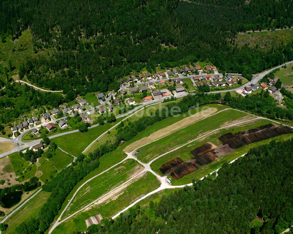 Christophshof von oben - Dorf - Ansicht am Rande von Waldgebieten in Christophshof im Bundesland Baden-Württemberg, Deutschland