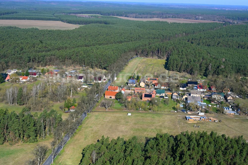 Luftbild Dierberg - Dorf - Ansicht am Rande von Waldgebieten in Dierberg im Bundesland Brandenburg, Deutschland