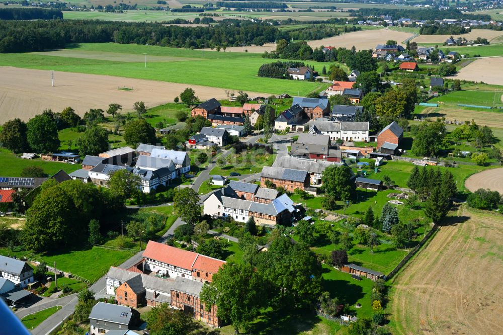 Erbengrün von oben - Dorf - Ansicht am Rande von Waldgebieten in Erbengrün im Bundesland Thüringen, Deutschland