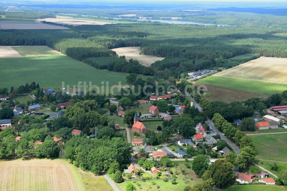 Ferbitz von oben - Dorf - Ansicht am Rande Waldgebieten in Ferbitz im Bundesland Brandenburg, Deutschland