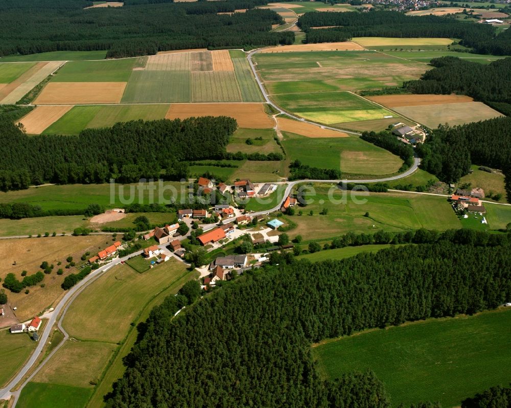 Luftaufnahme Gersbach - Dorf - Ansicht am Rande Waldgebieten in Gersbach im Bundesland Bayern, Deutschland