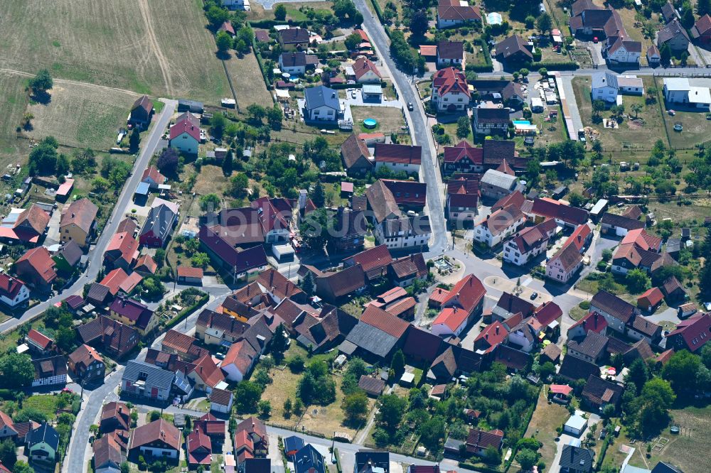 Luftaufnahme Gethles - Dorf - Ansicht am Rande von Waldgebieten in Gethles im Bundesland Thüringen, Deutschland