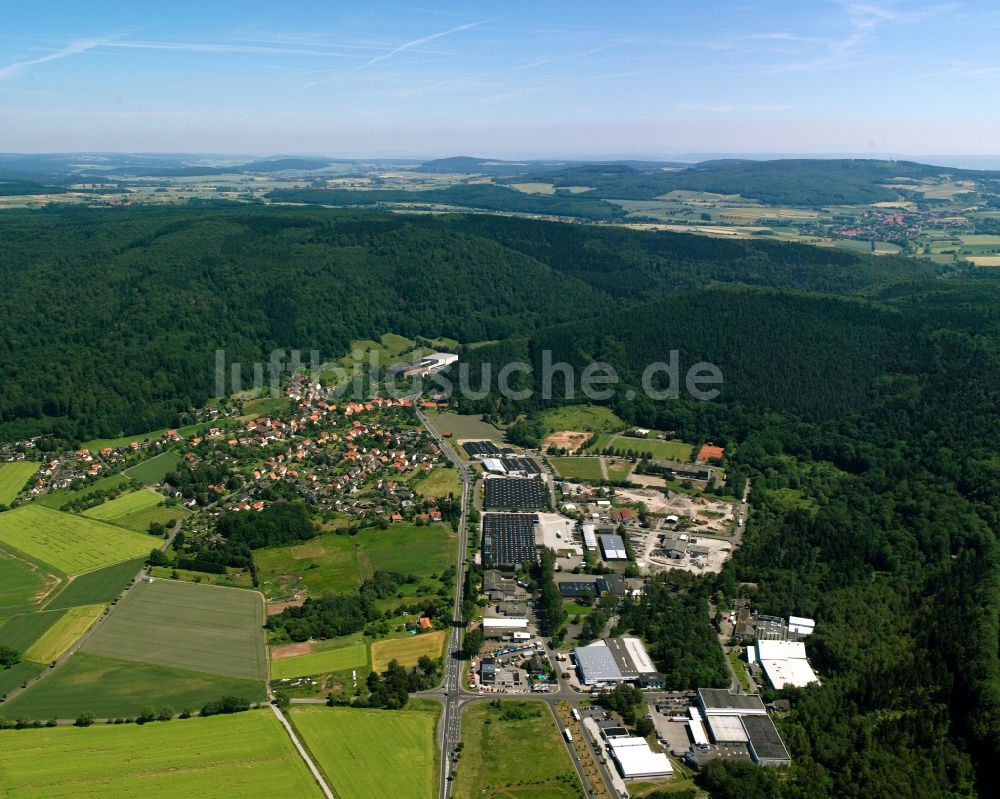 Luftbild Hann. Münden - Dorf - Ansicht am Rande Waldgebieten in Hann. Münden im Bundesland Niedersachsen, Deutschland