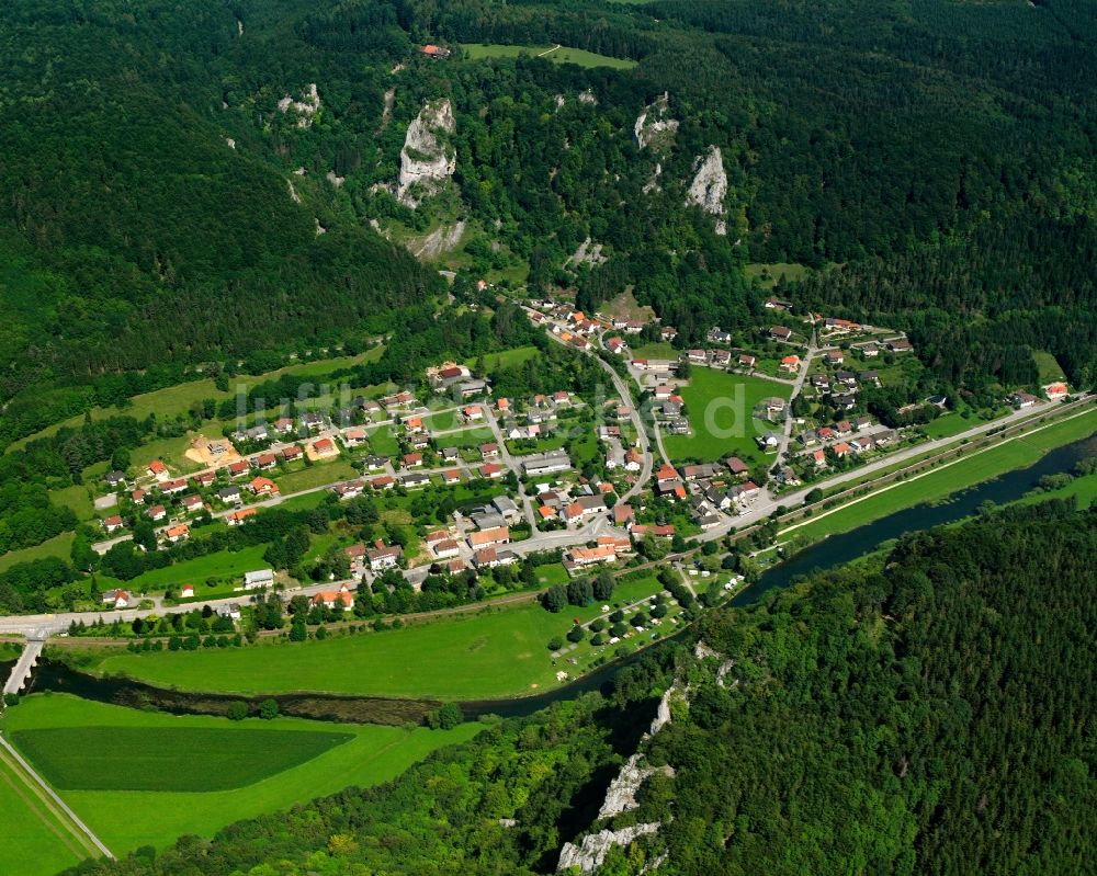 Hausen im Tal von oben - Dorf - Ansicht am Rande Waldgebieten in Hausen im Tal im Bundesland Baden-Württemberg, Deutschland