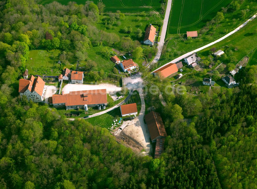 Luftbild Herrlingen - Dorf - Ansicht am Rande von Waldgebieten in Herrlingen im Bundesland Baden-Württemberg, Deutschland