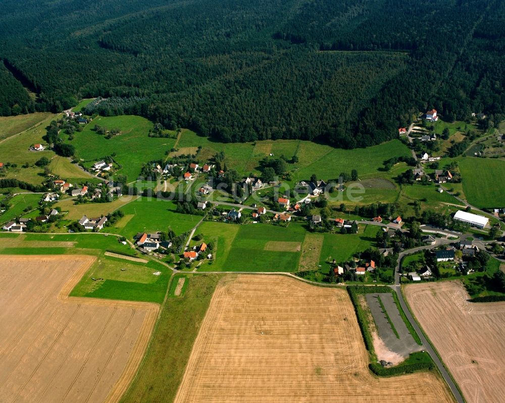 Luftaufnahme Hetzdorf - Dorf - Ansicht am Rande Waldgebieten in Hetzdorf im Bundesland Sachsen, Deutschland