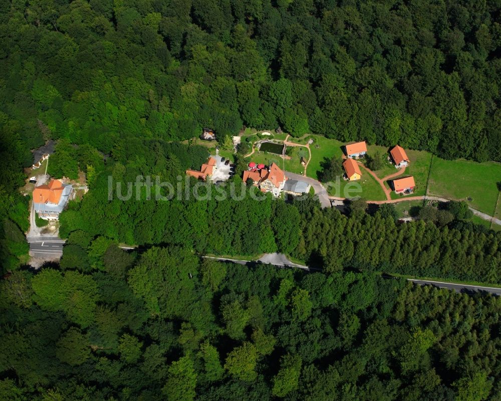 Luftaufnahme Heyerode - Dorf - Ansicht am Rande Waldgebieten in Heyerode im Bundesland Thüringen, Deutschland