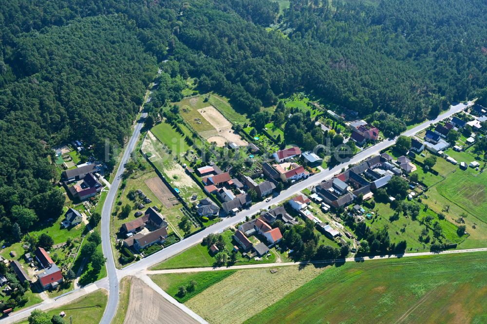 Luftbild Hohenwerbig - Dorf - Ansicht am Rande von Waldgebieten in Hohenwerbig im Bundesland Brandenburg, Deutschland