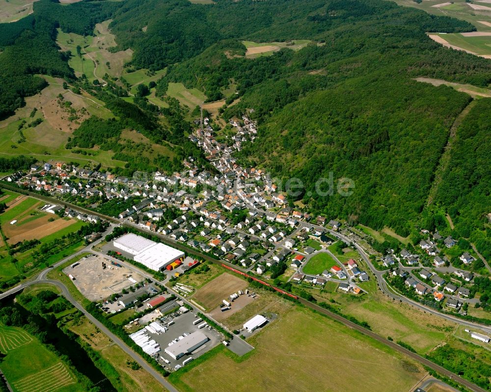 Luftaufnahme Kirnsulzbach - Dorf - Ansicht am Rande Waldgebieten in Kirnsulzbach im Bundesland Rheinland-Pfalz, Deutschland