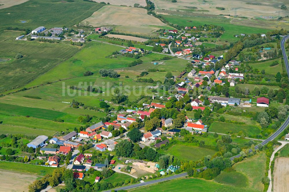 Luftbild Klein Ziethen - Dorf - Ansicht am Rande von Waldgebieten in Klein Ziethen im Bundesland Brandenburg, Deutschland