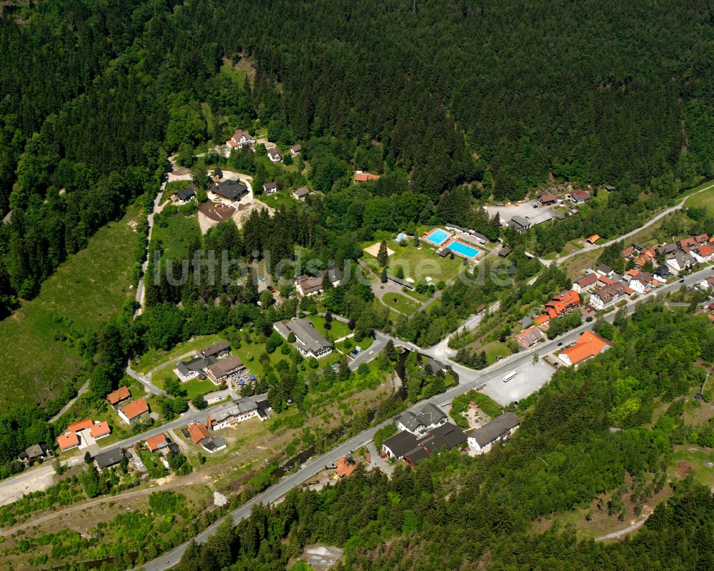 Luftbild Lautenthal - Dorf - Ansicht am Rande von Waldgebieten in Lautenthal im Bundesland Niedersachsen, Deutschland