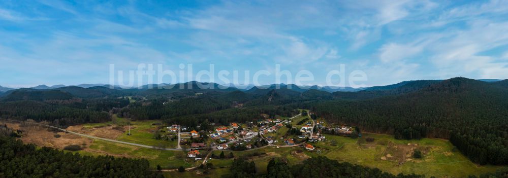 Luftbild Lauterschwan - Dorf - Ansicht am Rande von Waldgebieten in Lauterschwan im Bundesland Rheinland-Pfalz, Deutschland