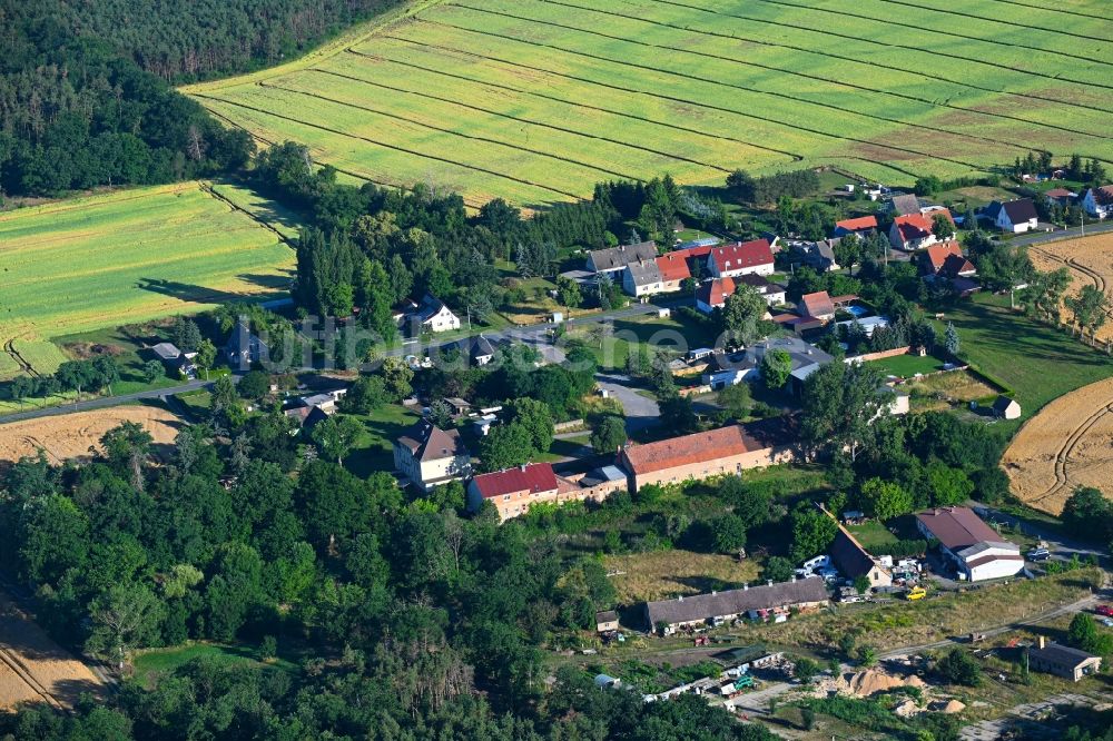 Lönnewitz von oben - Dorf - Ansicht am Rande Waldgebieten in Lönnewitz im Bundesland Brandenburg, Deutschland