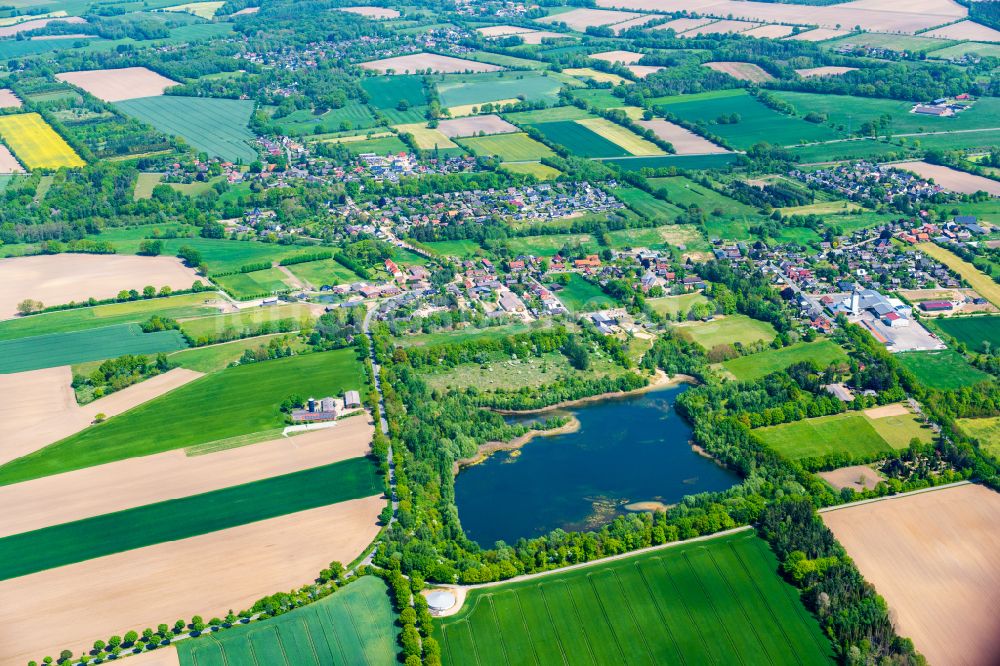 Luftbild Müssen - Dorf - Ansicht am Rande von Waldgebieten in Müssen im Bundesland Schleswig-Holstein, Deutschland
