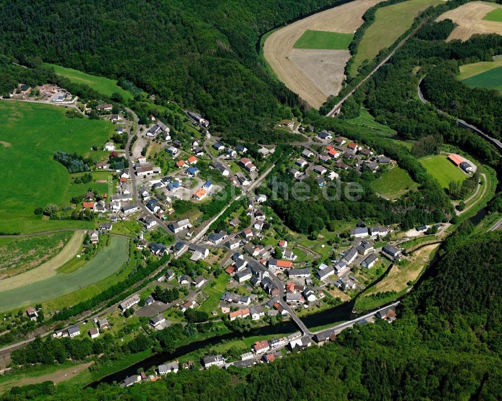 Luftbild Nohen - Dorf - Ansicht am Rande Waldgebieten in Nohen im Bundesland Rheinland-Pfalz, Deutschland