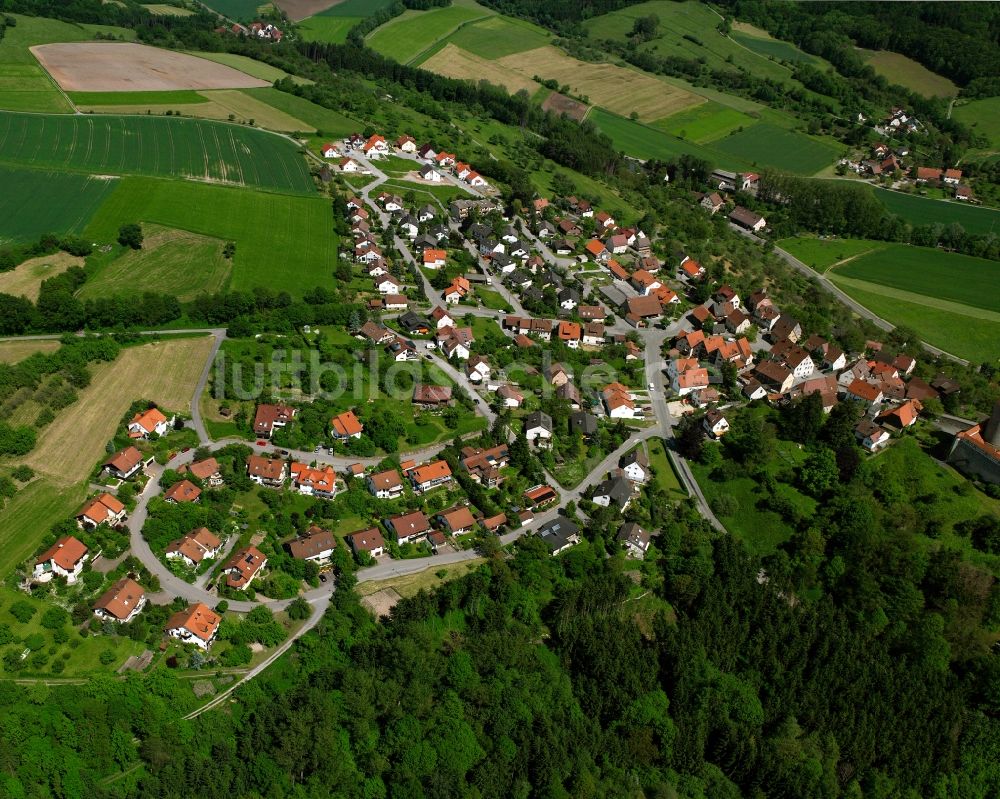 Reichenberg aus der Vogelperspektive: Dorf - Ansicht am Rande Waldgebieten in Reichenberg im Bundesland Baden-Württemberg, Deutschland