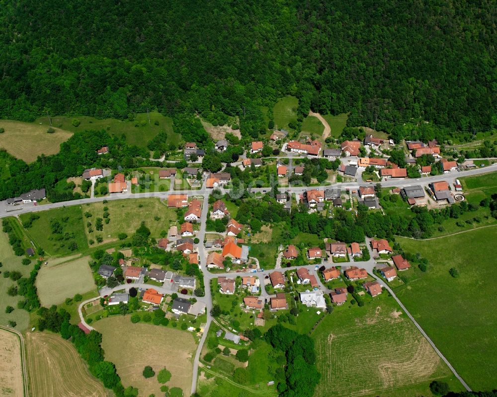 Luftaufnahme Riedern am Sand - Dorf - Ansicht am Rande Waldgebieten in Riedern am Sand im Bundesland Baden-Württemberg, Deutschland