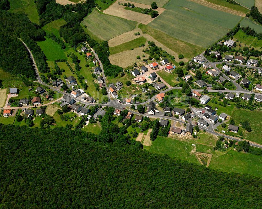 Luftbild Rötsweiler-Nockenthal - Dorf - Ansicht am Rande Waldgebieten in Rötsweiler-Nockenthal im Bundesland Rheinland-Pfalz, Deutschland