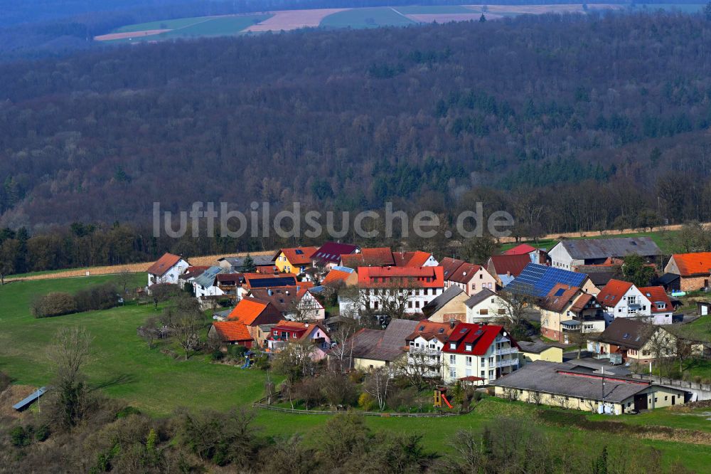 Luftaufnahme Schreckhof - Dorf - Ansicht am Rande von Waldgebieten in Schreckhof im Bundesland Baden-Württemberg, Deutschland