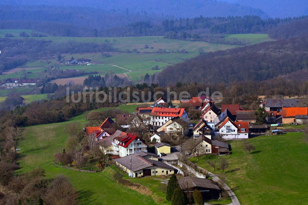 Schreckhof aus der Vogelperspektive: Dorf - Ansicht am Rande von Waldgebieten in Schreckhof im Bundesland Baden-Württemberg, Deutschland