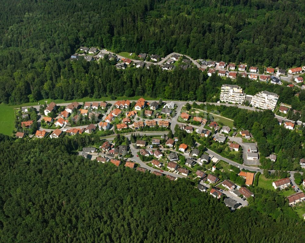 Luftaufnahme Sigmaringen - Dorf - Ansicht am Rande Waldgebieten in Sigmaringen im Bundesland Baden-Württemberg, Deutschland