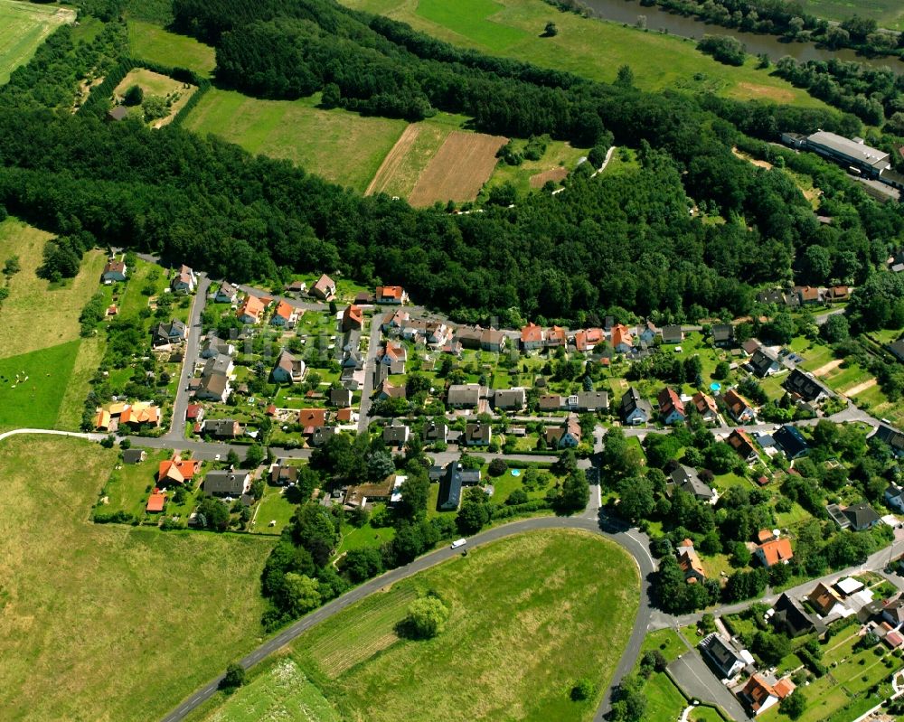 Luftaufnahme Speele - Dorf - Ansicht am Rande Waldgebieten in Speele im Bundesland Niedersachsen, Deutschland