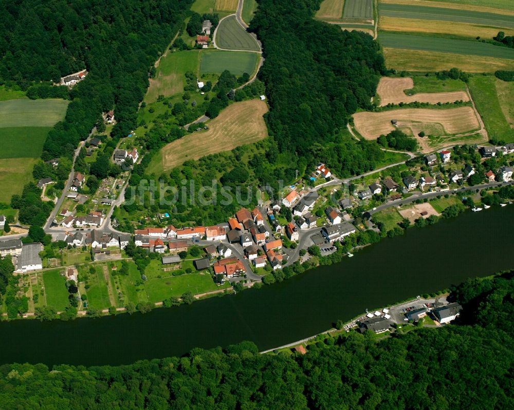 Spiekershausen von oben - Dorf - Ansicht am Rande Waldgebieten in Spiekershausen im Bundesland Niedersachsen, Deutschland