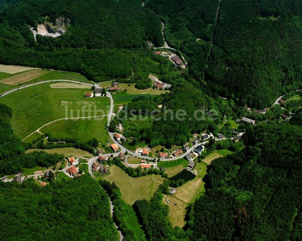 Luftbild Tiefenstein - Dorf - Ansicht am Rande Waldgebieten in Tiefenstein im Bundesland Baden-Württemberg, Deutschland
