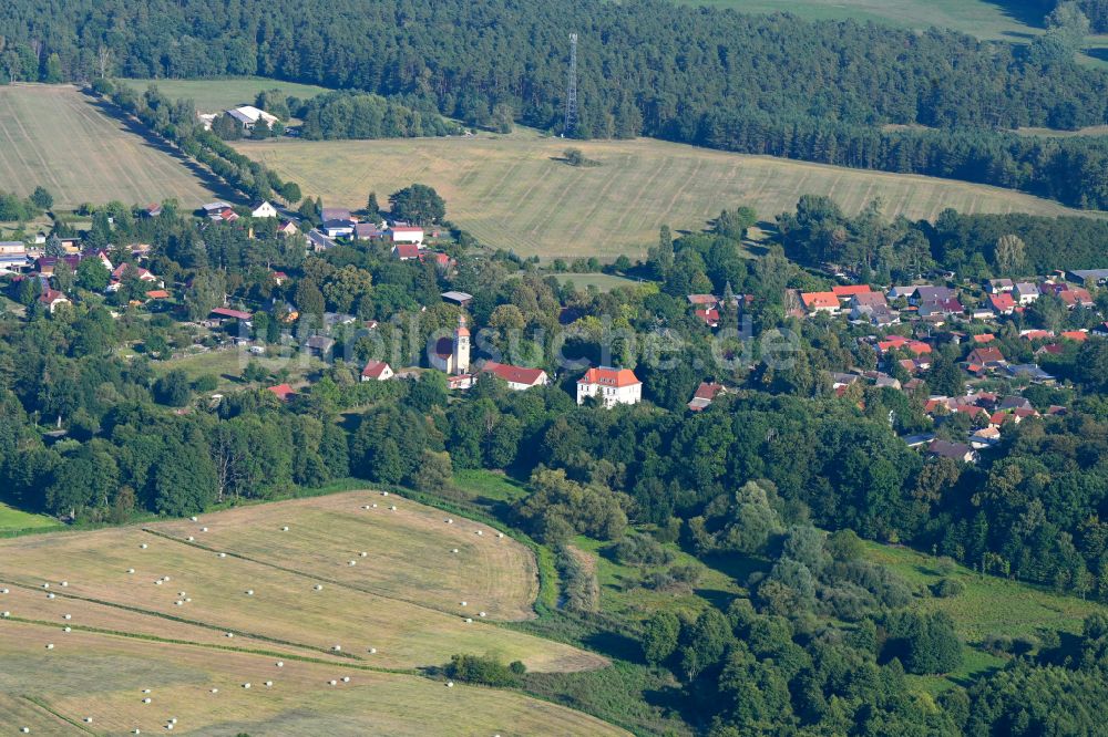 Luftaufnahme Vietmannsdorf - Dorf - Ansicht am Rande von Waldgebieten in Vietmannsdorf im Bundesland Brandenburg, Deutschland