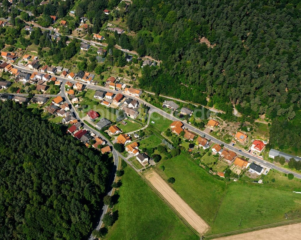 Wald-Amorbach von oben - Dorf - Ansicht am Rande Waldgebieten in Wald-Amorbach im Bundesland Hessen, Deutschland