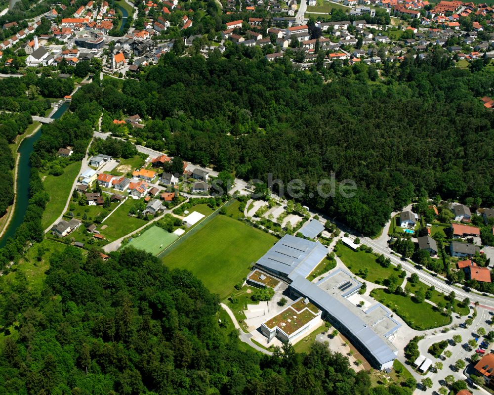 Weberau aus der Vogelperspektive: Dorf - Ansicht am Rande Waldgebieten in Weberau im Bundesland Bayern, Deutschland