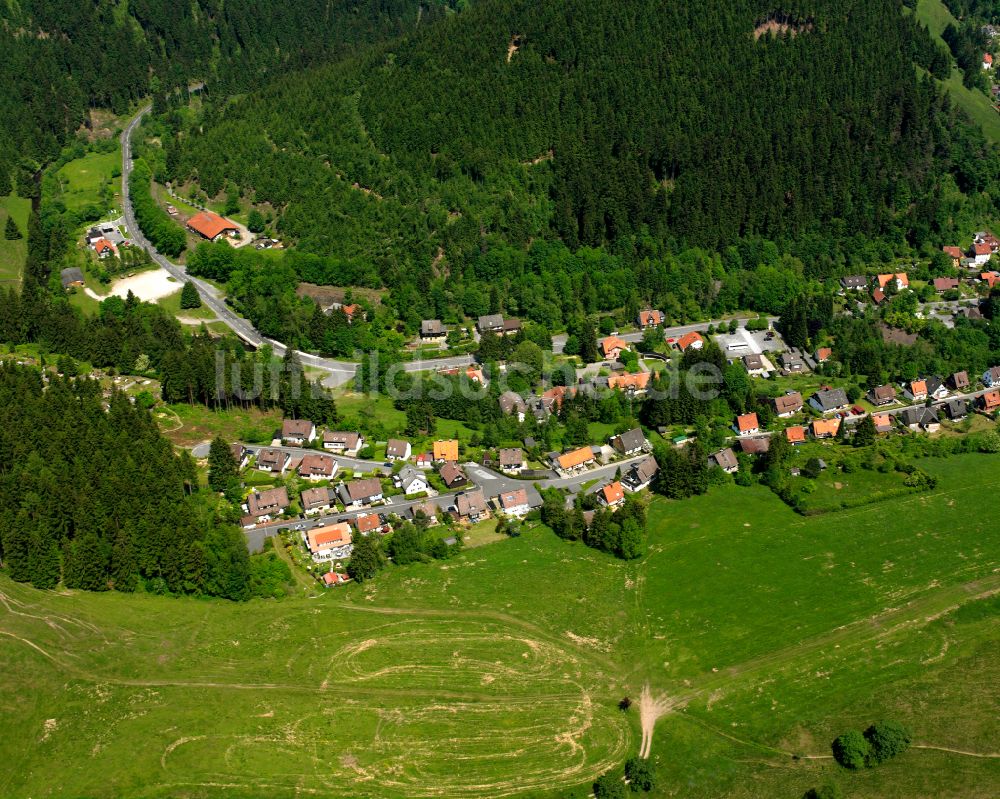 Wildemann von oben - Dorf - Ansicht am Rande von Waldgebieten in Wildemann im Bundesland Niedersachsen, Deutschland