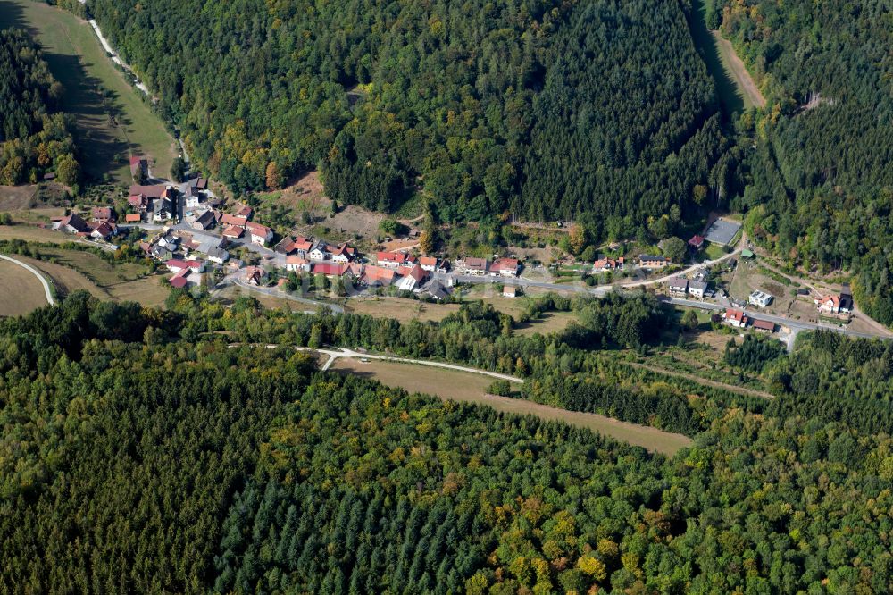 Luftaufnahme Wohnrod - Dorf - Ansicht am Rande von Waldgebieten in Wohnrod im Bundesland Bayern, Deutschland