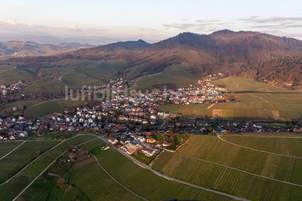 Fessenbach von oben - Dorf - Ansicht am Rande von Weinbergen in Fessenbach im Bundesland Baden-Württemberg, Deutschland