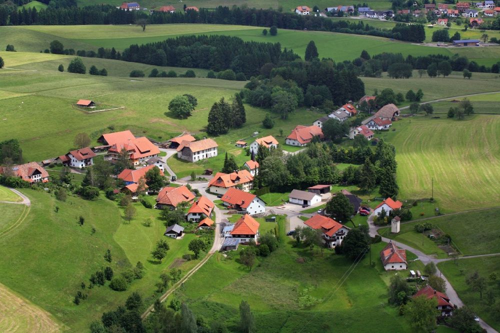 Rickenbach aus der Vogelperspektive: Dorf - Ansicht von Rickenbach, Ortsteil Glashütten im Bundesland Baden-Württemberg